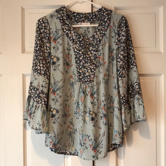 DR2 Mixed Pattern Blouse - Picture 1 of 6